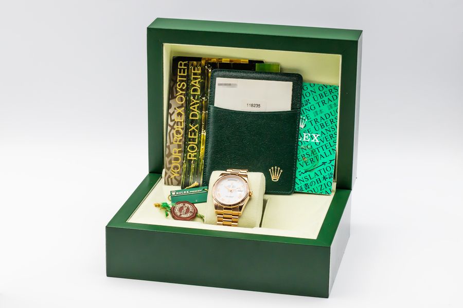 Rolex Day-Date 118235